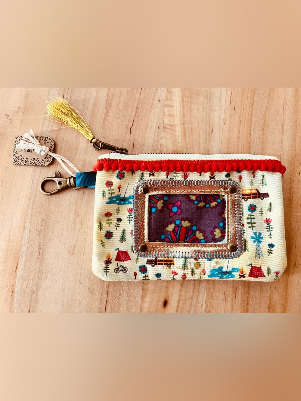 NATURAL LIFE Cream Printed ID Wallet Pouch with Red Trim - Picture 2 of 4